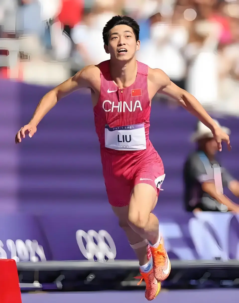 预赛第二组, 他个人最好, 中国选手陈