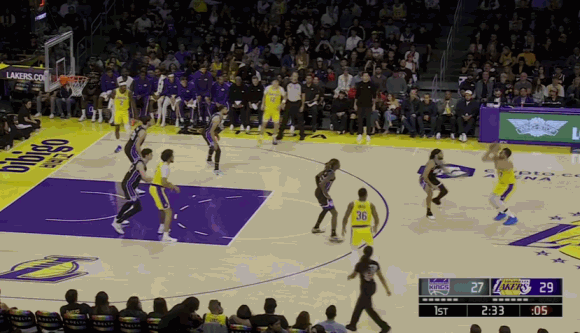 表现出色 表现出色