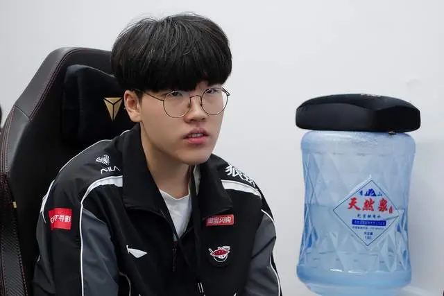 暴露, AL占优, 的概率还是